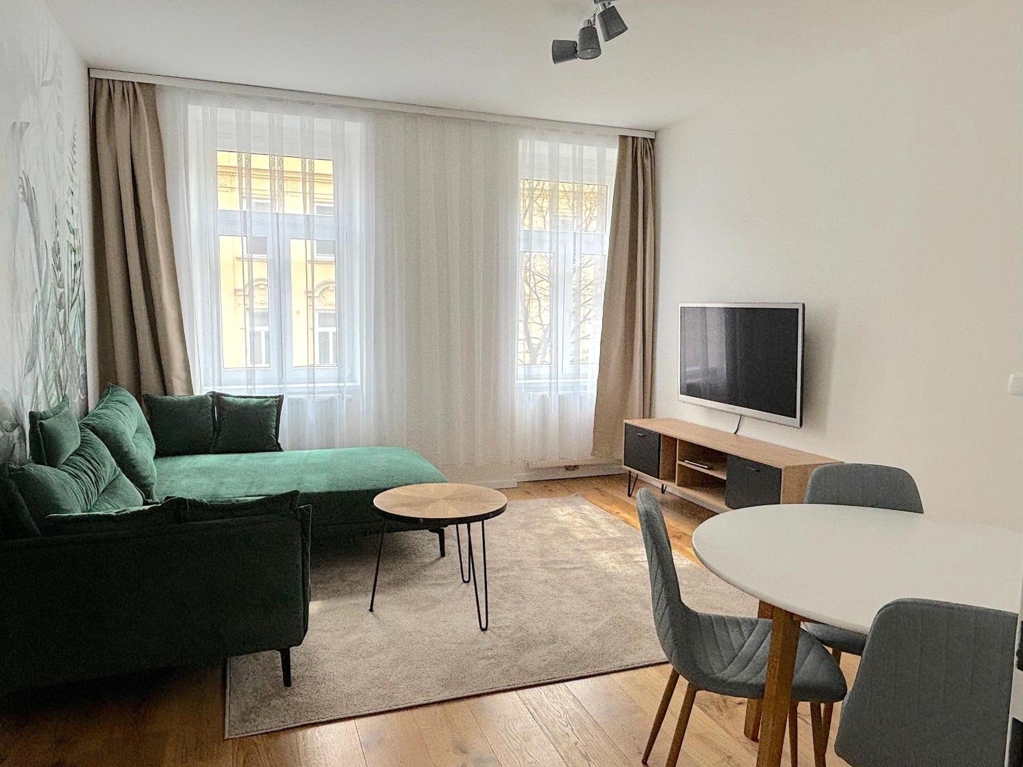 Traumhafte Wohnung Fuer 3, Grosszuegig, Walk In Dusche Vienna Esterno foto