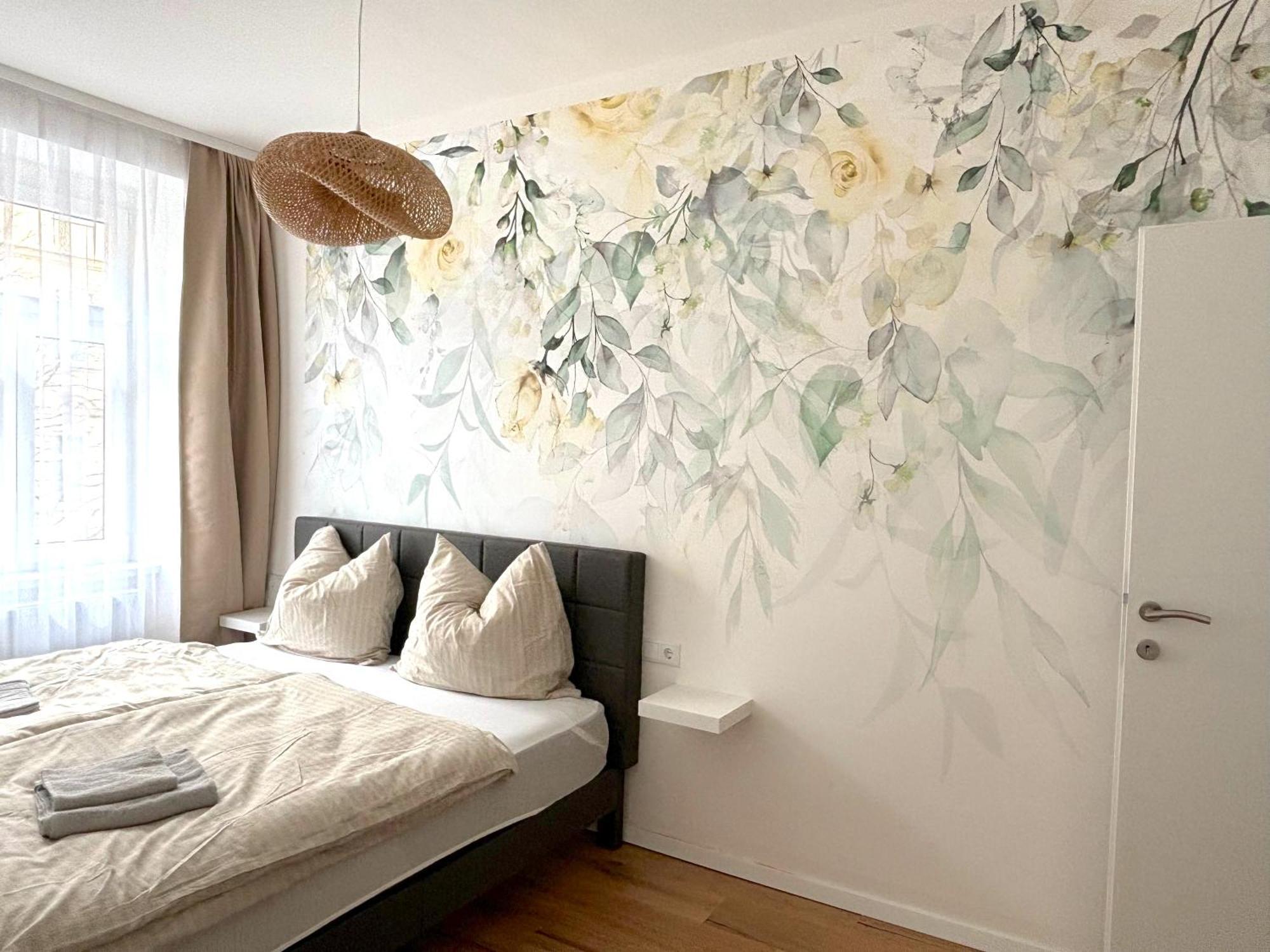 Traumhafte Wohnung Fuer 3, Grosszuegig, Walk In Dusche Vienna Esterno foto